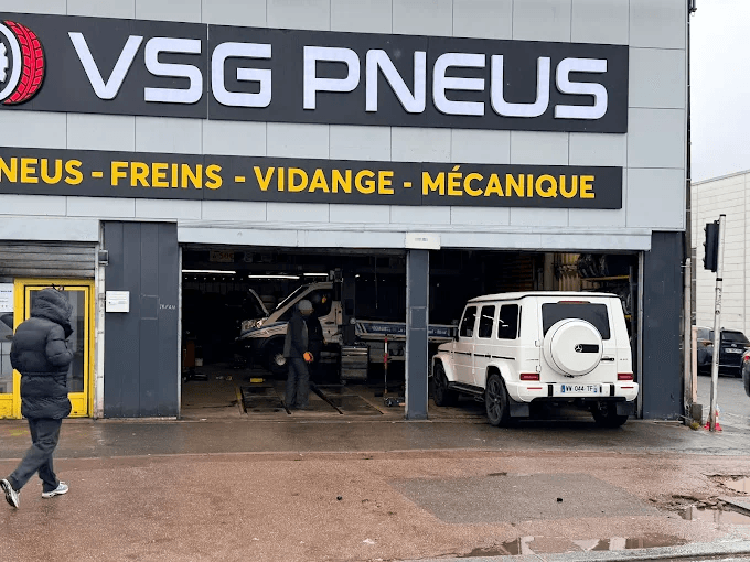 Devanture du garage VSG PNEUS